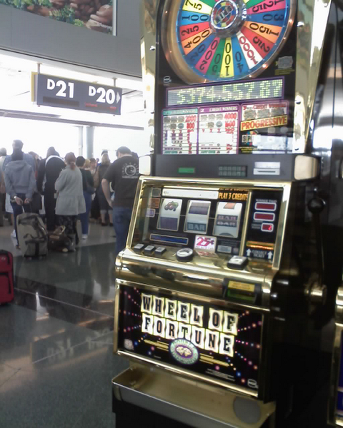 Another open seat.  I put in my $1  and won $3 so officially I spent $1 and left with $3,  Winner!!!!!