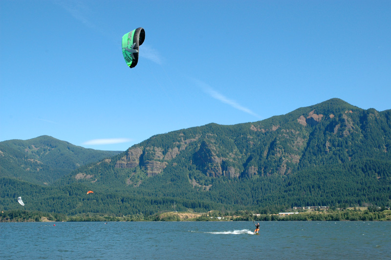 Woohoo! Brett's back on the water!