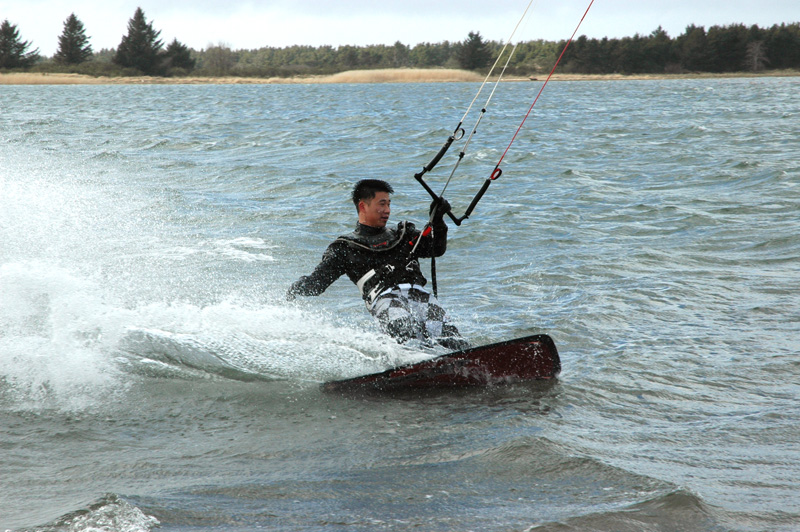 Stupid look on my face + BOARDSHORTS + NO booties @ Ponds a couple weeks back.