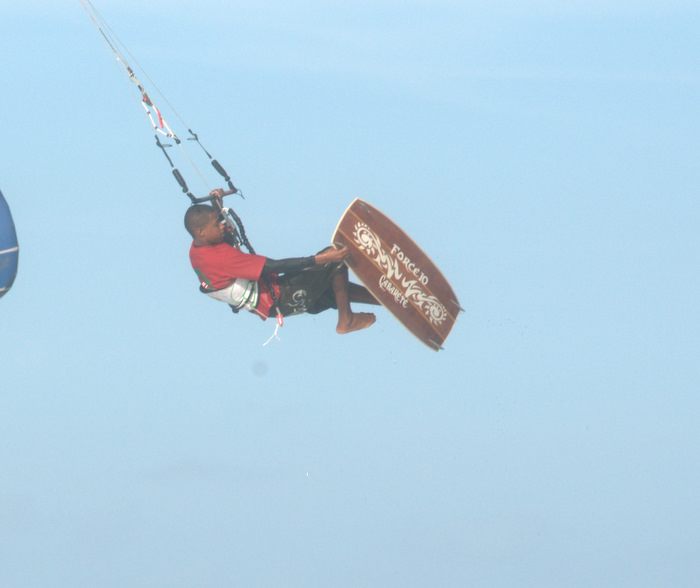 The winner pulling a 15 ft. board-off.