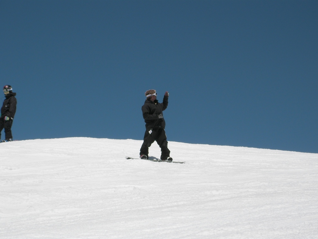 As Ian would say"Dre's ridin' Island Style" (all dreads, no hat)