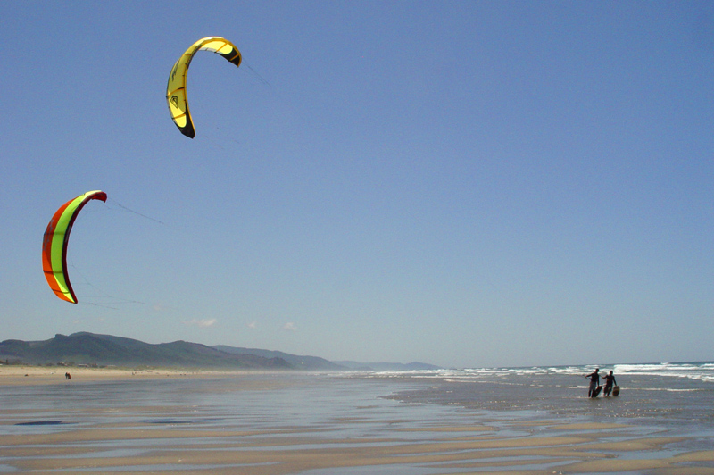 FLAT kites, wha wha! Too bad I don't have any...