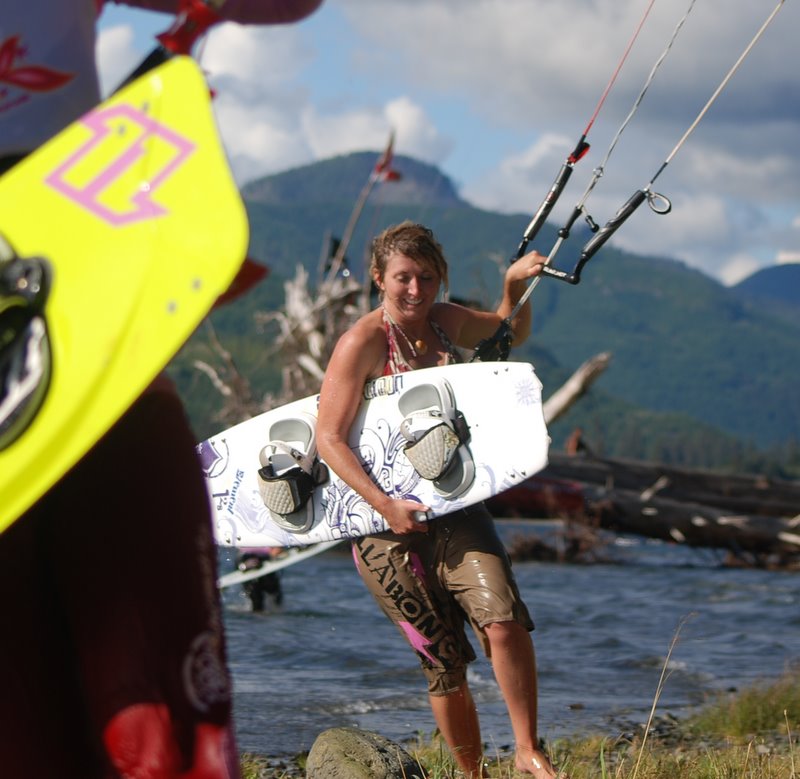 Shannon was keeping the stroke going for the "no wetsuit" look.