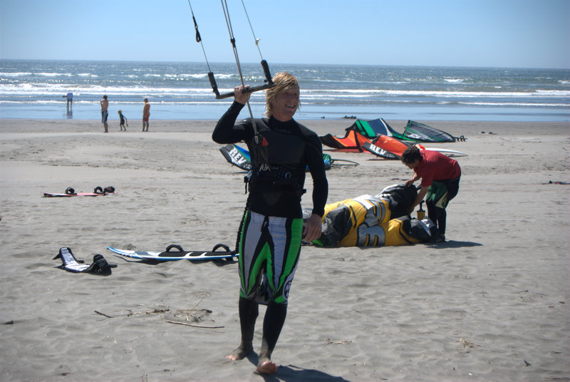 Nate scopin out the late crowd