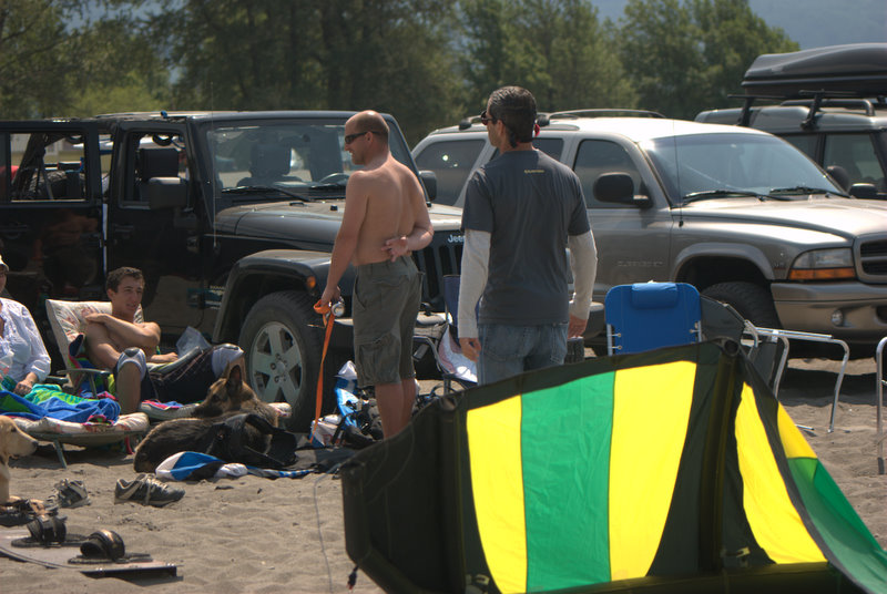 Trevor signals GMan to go long on 3