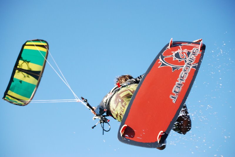 Alex loops one right over the kayak for me.