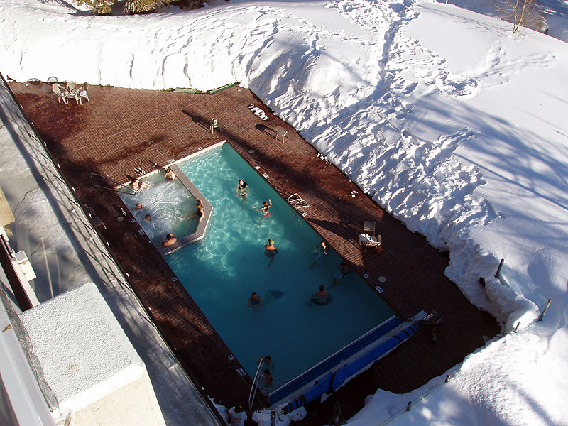 hottub pool action
