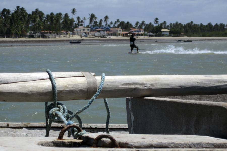 This says kiting in Icaraizinho!