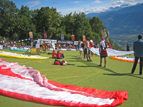 If they can attach it to a paraglider and get it off launch, the French will find a way.  Dressed in drag no less.