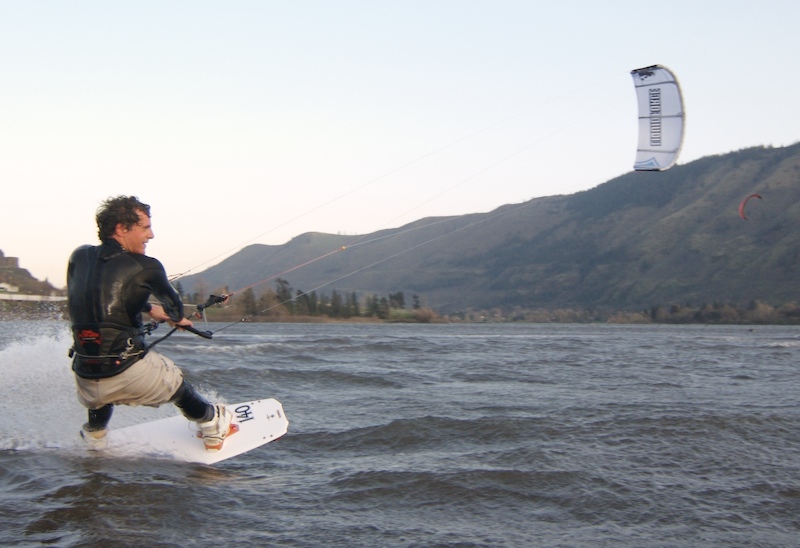 140cm board, no depower- pully bar- holding it!
