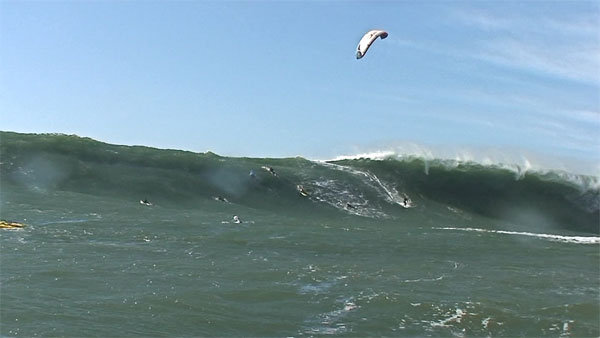 Kiteboarding Mavericks