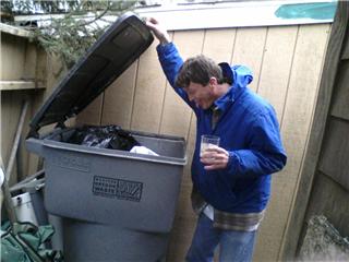 SLITHER DESPERATLEY SEEKING FOR HIS LOSE...STINKY WHERE ARE YOU...?????